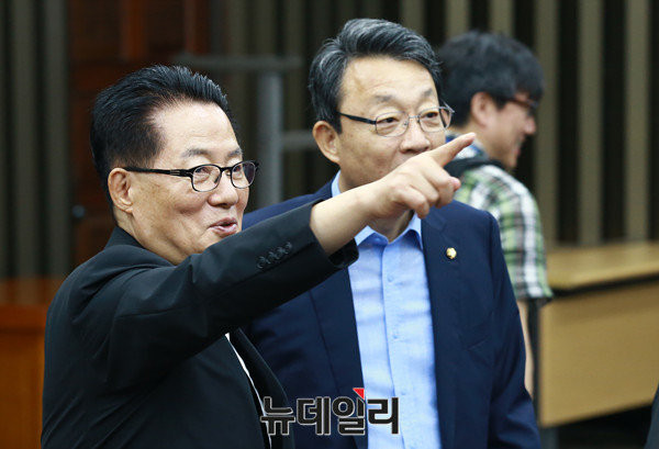 ▲ 국민의당이 7일 박지원 비상대책위원장 체제를 오는 12월 2일까지 이어가기로 결정했다. ⓒ뉴데일리 이종현 기자