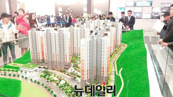 ▲ '시흥 목감 호반베르디움 5차' 견본주택 모형.ⓒ뉴데일리