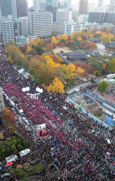 ▲ 한국프레스센터에서 내려다 본 집회 광경 ⓒ 뉴데일리 공준표