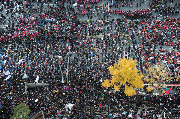 ▲ 한국프레스센터에서 내려다 본 집회 광경 ⓒ 뉴데일리 공준표