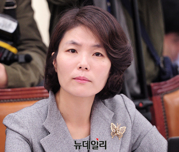 ▲ 새누리당 전희경 의원이 14일 페이스북에 "모이지 않는 분들의 마음, 외치지 않는 분들의 소리도 들어야 한다"고 지적했다. ⓒ뉴데일리 이종현 기자