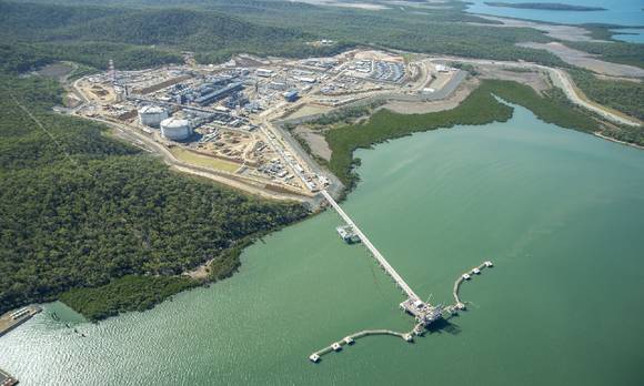 ▲ 가스공사가 투자한 호주 GLNG프로젝트 생산공정 완공장면ⓒ가스공사