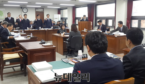 ▲ 충북도의회 행문위가 16일 문화체육관광국에 대한 행정사무감사를 벌였다.ⓒ김종혁 기자