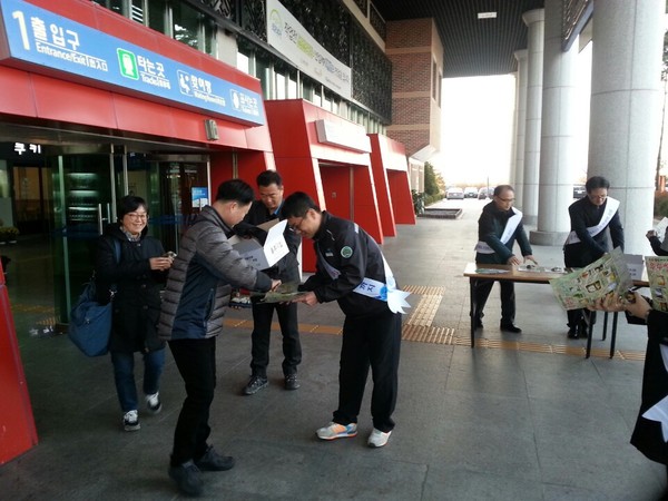 ▲ 충남도가 쌀 소비촉진을 위한 ‘아침밥 먹기 운동’에 앞장서고 있다.ⓒ충남도