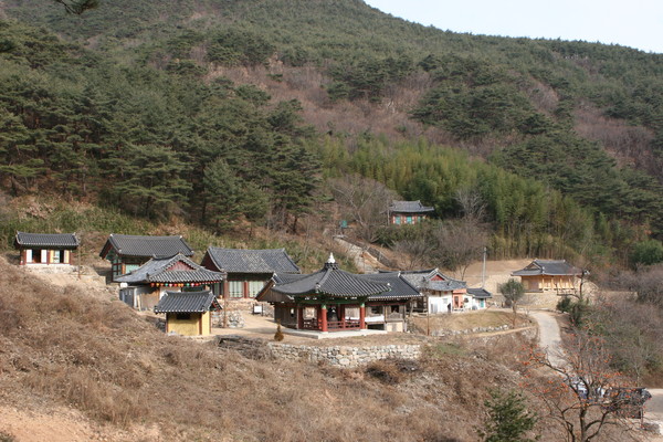 ▲ 영덕군 창수면 갈천리 장육사 전경.ⓒ영덕군 제공