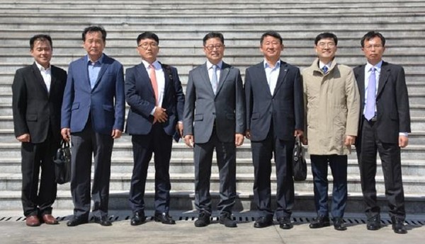 ▲ 중국 유명기업 뉴라이프가 1일 충남도내 외국인투자지역에 입주계약을 체결했다.ⓒ충남도