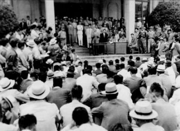 ▲ 1952년 부산 '민중자결단'(자료사진)