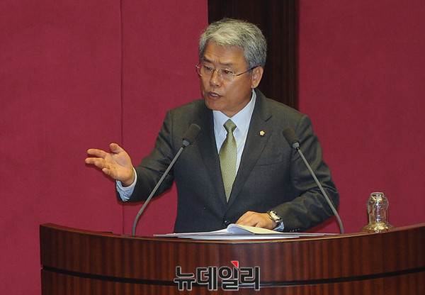 ▲ 국민의당 차기 비대위원장으로 내정된 김동철 의원. ⓒ뉴데일리