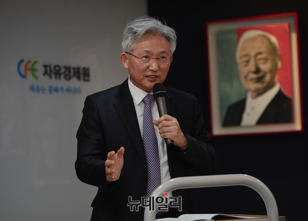 김승욱 중앙대 경제학부 교수. ⓒ뉴데일리 정상윤 기자
