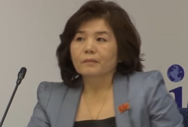 ▲ 최선희 북한 외무성 미국국장이 차기 도널드 트럼프 美행정부의 대북정책을 파악하기 전까지는 미·북 관계를 해칠 수 있는 섣부른 행동을 하지 않겠다는 뜻을 밝힌 것으로 알려졌다. 사진은 최선희.ⓒ연합뉴스TV 중계영상 캡쳐