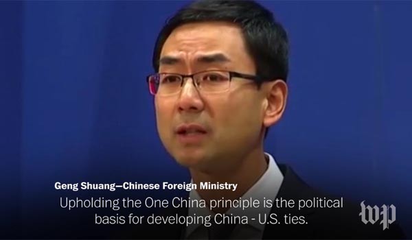▲ 中공산당은 지난 2일(현지시간) 트럼프 당선자와 차이잉원 대만총통 간의 전화통화 이후 연일 '하나의 중국' 원칙을 지키라고 '명령조'의 비난 성명을 내놓고 있다. 사진은 겅솽 中공산당 외교부 대변인의 관련 브리핑 모습. ⓒ美워싱턴 포스트 관련보도 화면캡쳐