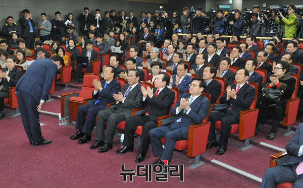 ▲ 새누리당 내 의원 모임인 '혁신과 통합 보수연합'이 13일 발족됐다. 친박계가 주축이 된 이 모임은 '대한민국 보수의 가치를 지키기 위해' 출범한다고 밝혔다. ⓒ뉴데일리 이종현 기자