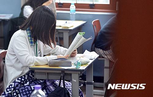 ▲ 역사 기초 지식 제공 등을 위해 몇몇 교육업체가 한국사 강좌를 무료로 제공하기로 결정했다. ⓒ뉴시스