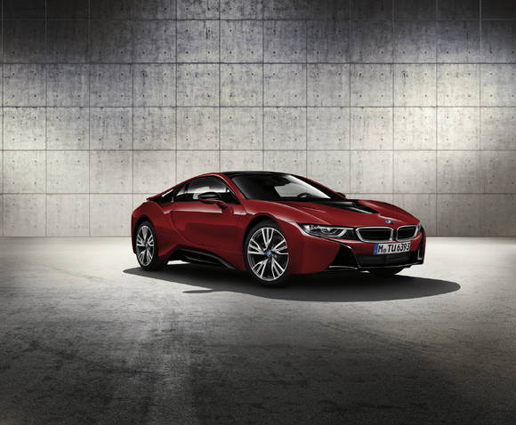 ▲ BMW i8 프로토닉 레드.ⓒBMW