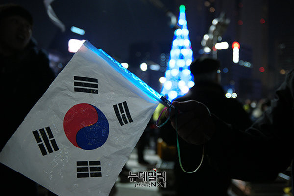 ▲ LED 태극기. ⓒ뉴데일리 이기륭 기자