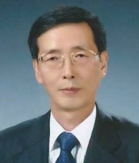 ▲ 이인수 충북신용보증재단 이사장.ⓒ충북신용보증재단