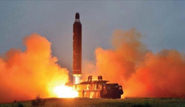 북한 평안북도 금창리 인근 산악지대에 미사일 기지로 추정되는 시설이 포착된 것으로 알려졌다. 사진은 지난 6월 22일 북한이 발사한 무수단 미사일 관련, 북한 선전매체들의 선전보도 일부.ⓒ北선전매체 영상 캡쳐