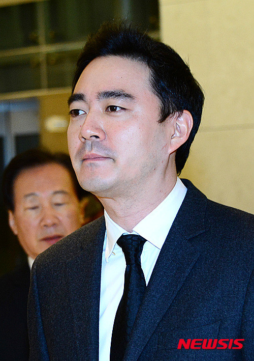 ▲ 검찰 출석하는 최순실 ⓒ 뉴데일리 정상윤
