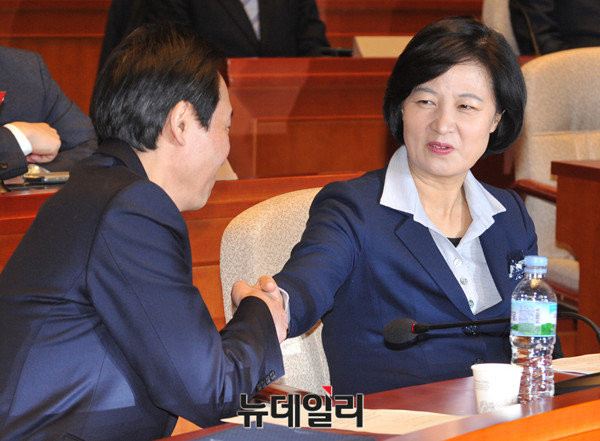 ▲ 더불어민주당 추미애 대표와 우상호 원내대표. ⓒ뉴데일리 이종현 기자