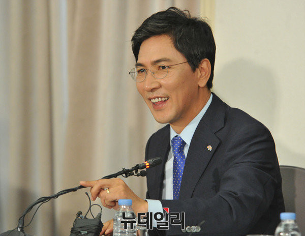 ▲ 더불어민주당 소속 안희정 충남지사. ⓒ뉴데일리 이종현 기자