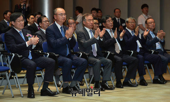 ▲ 지난해 철의 날에 참석한 철강업계 총수들.ⓒ뉴데일리