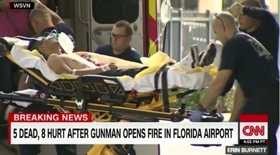▲ 미국의 한 공항에서 대낮에 무차별 총격 사건이 발생해 최소 5명이 숨지고 8명이 다쳤다. 사진은 관련 美'CNN' 보도 일부.ⓒ美'CNN'보도영상 캡쳐