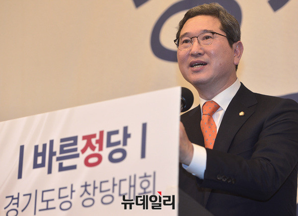 ▲ 김학용 바른정당 경기도당 위원장 ⓒ 뉴데일리 공준표