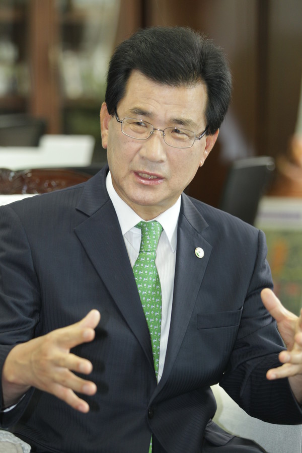 ▲ 이시종 충북도지사.ⓒ충북도