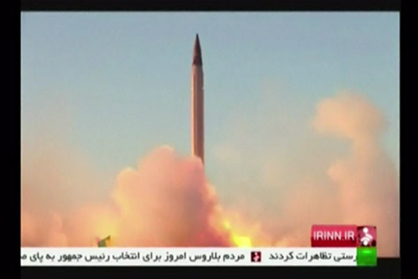 이란의 '샤하브' 탄도미사일 시험발사 장면. 미국을 비롯한 서방세계는 이란 탄도미사일 기술이 북한 것이라고 보고 있다. ⓒ이란 관영통신 IRNA 보도화면 캡쳐