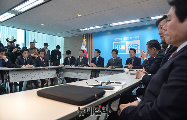 ▲ 발언하는 주호영 바른정당 원내대표 ⓒ 뉴데일리 공준표