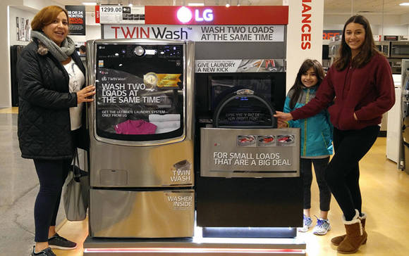 ▲ LG전자가 트윈워시 세탁기의 출시국을 전년 대비 2배 늘어난 80여 개국으로 확대한다고 1일 밝혔다. ⓒLGE