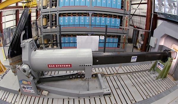 ▲ 2018년 실전배치될 '린든 존슨'호부터 장착될 레일건의 시제품. ⓒBAE시스템즈 홈페이지 캡쳐