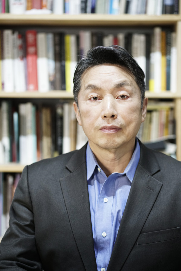 ▲ 서울시립미술관 관장으로 임명된 최효준 환기재단 환기미술관 이사. ⓒ서울시 제공