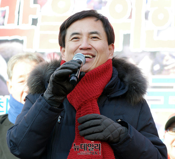 ▲ 새누리당 김진태 의원의 1월 14일 태극기 집회 참석 당시 사진. ⓒ뉴데일리 정상윤 기자
