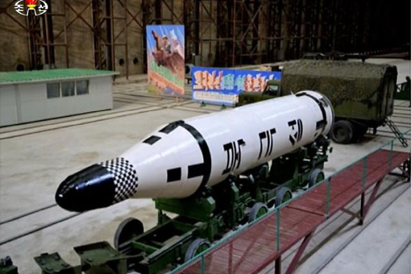 北선전매체가 보도한 SLBM '북극성 1호'의 모습. ⓒ北선전매체 화면캡쳐