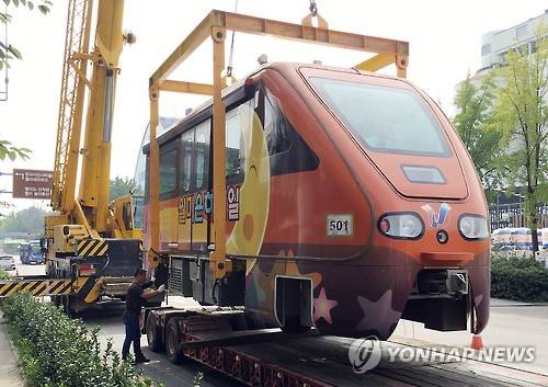 ▲ 철거 작업이 진행 중인 '월미은하레일'. ⓒ연합뉴스