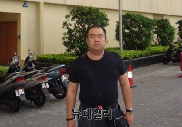▲ 북한이 ‘김정남 암살 사건’에 대해 처음으로 언급했다. 북한은 김정남의 이름을 거론하지는 않았지만 “이미 짜여진 대본”이라며 음모론을 주장했다. 사진은 김정남.ⓒ김정남 페이스북