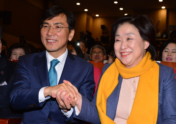 ▲ 안희정 충남지사와 심상정 정의당 대표. ⓒ뉴시스