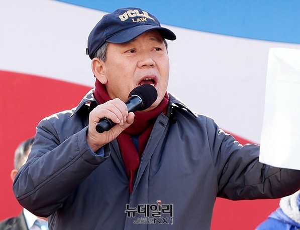 태극기집회에 참여한 김평우 전 대한변협 회장. ⓒ 뉴데일리DB