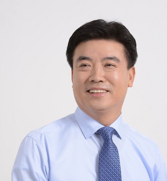 ▲ 충북 괴산군수 보궐선거에 출마하는 더불어민주당 박세헌 예비후보.ⓒ박세헌 예비후보 사무실