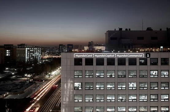 ▲ 서울 영등포구에 위치한 현대카드 사옥 전경ⓒ현대카드