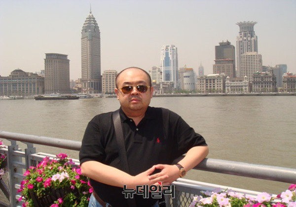 ▲ 말레이시아에서 암살된 김정남이 김정일 사망 후 생활고를 겪어왔으며 김정은한테 생활비 지원까지 요청했다는 주장이 나와 눈길을 끈다. 사진은 김정남.ⓒ김정남 페이스북