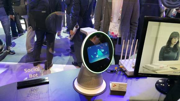 ▲ SKT 차세대 AI 로봇 '소셜봇' ⓒ전상현 기자