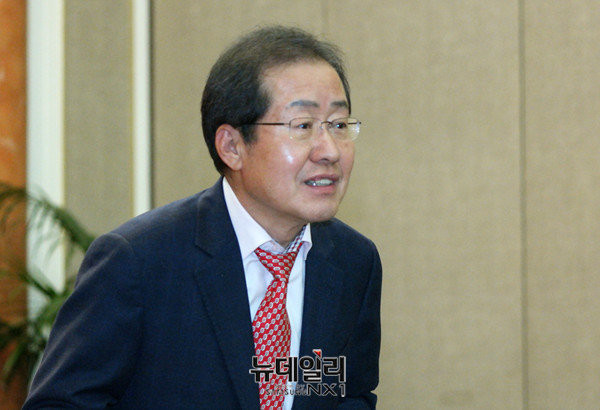 ▲ 자유한국당 소속 홍준표 경남도지사. ⓒ뉴데일리 이기륭 기자