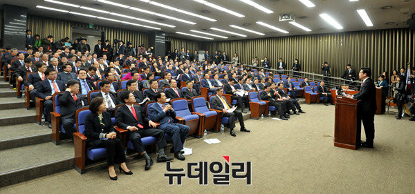 ▲ 자유한국당이 3일 국회에서 국회의원-원외당협위원장이 모두 모이는 연석토론회를 개최했다. ⓒ뉴데일리 이종현 기자