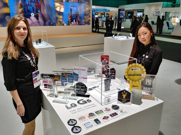 ▲ LG G6가 MWC 2017에서 31개의 최고 스마트폰상을 수상했다. ⓒLGE