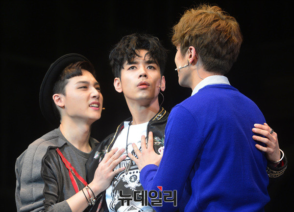 ▲ 왼쪽부터 하나자와 루이(はなざわ るい) 역을 맡은 김태오, 성민, 정휘 ⓒ 뉴데일리 공준표
