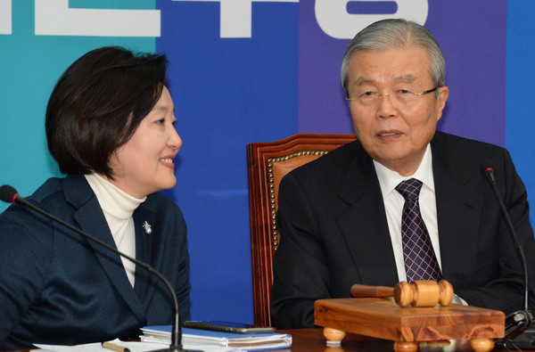 ▲ (왼쪽부터) 더불어민주당 박영선 의원과 김종인 전 대표. ⓒ뉴시스