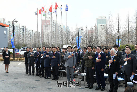 ▲ (가운데) 박기영 한국프랜차이즈산업협회장. ⓒ정상윤 기자