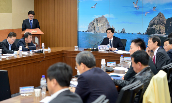 ▲ 경북도가 10일 오후 김장주 행정부지사 주재로 '민생‧지역 안정 대책'을 발빠르게 추진한다.ⓒ경북도